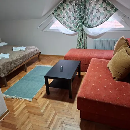 Koliba Na Grza 酒店 Paraćin