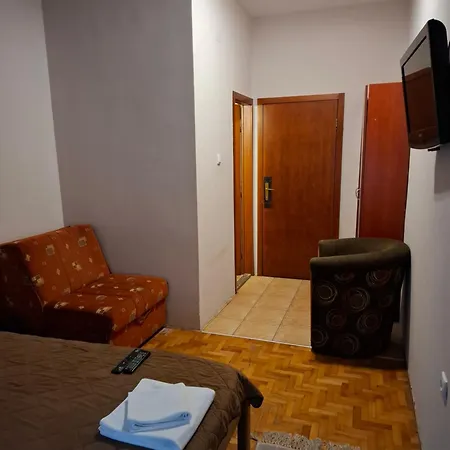 Koliba Na Grza 酒店 *