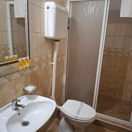 Koliba Na Grza * Paraćin